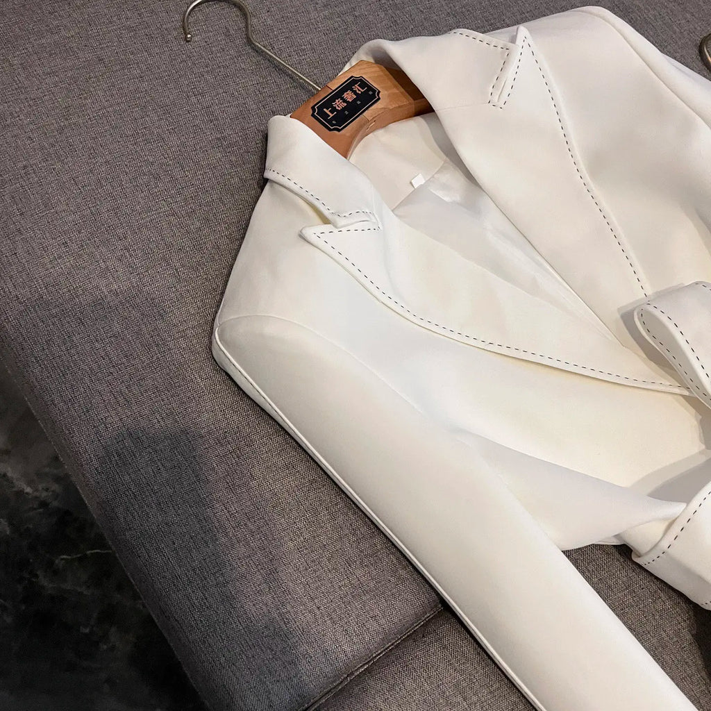 2025 New Arrival Lady Designed Quilted Office Casual 2Pcs Long Sleeve Single Button Blazer With Belt Flared Pants Solil Suit