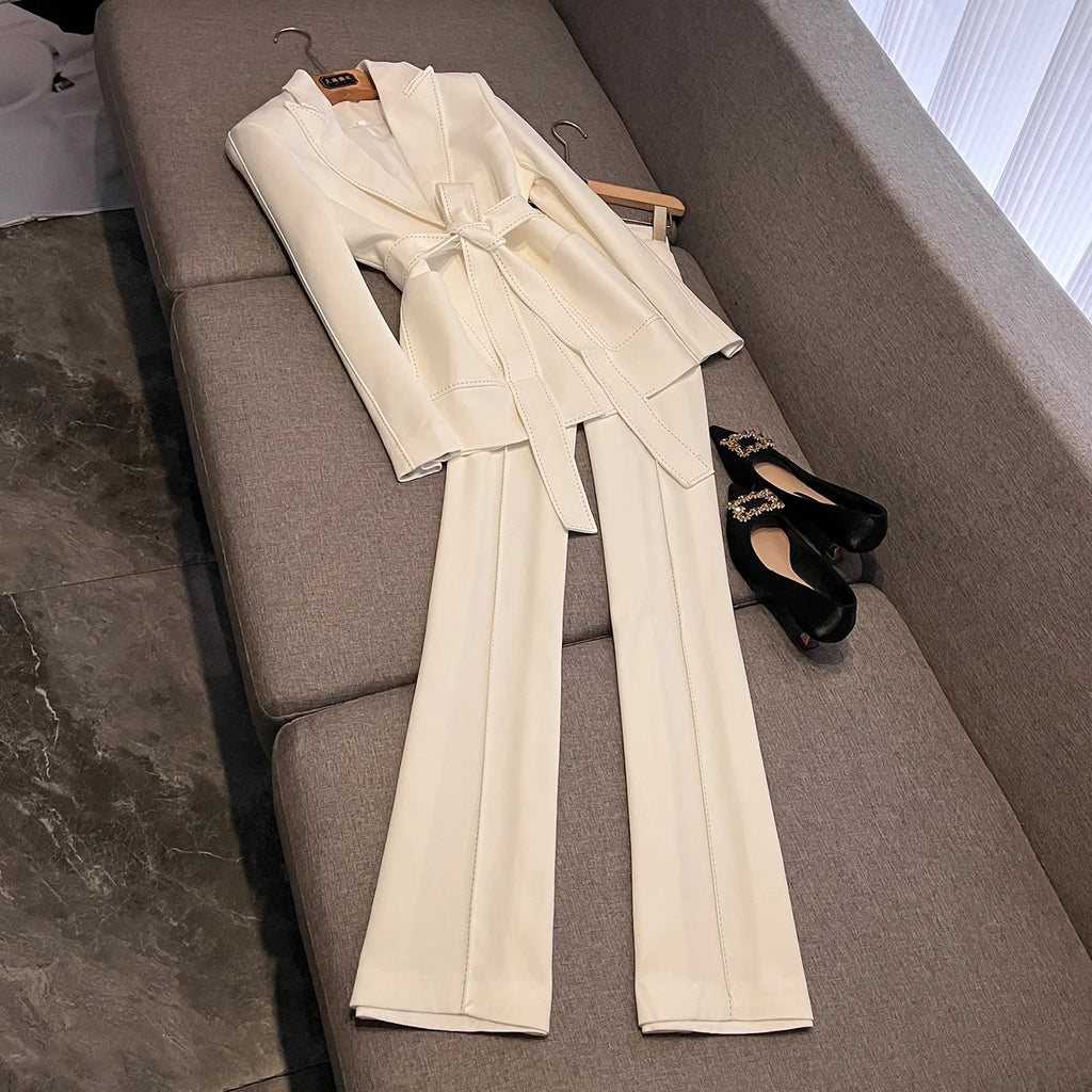 2025 New Arrival Lady Designed Quilted Office Casual 2Pcs Long Sleeve Single Button Blazer With Belt Flared Pants Solil Suit