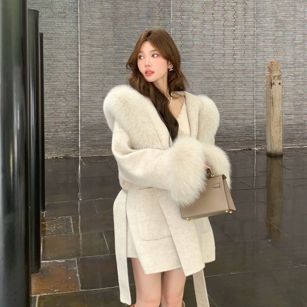 Women's Oversized Wool Coat with Fox-Fur Trim Hood