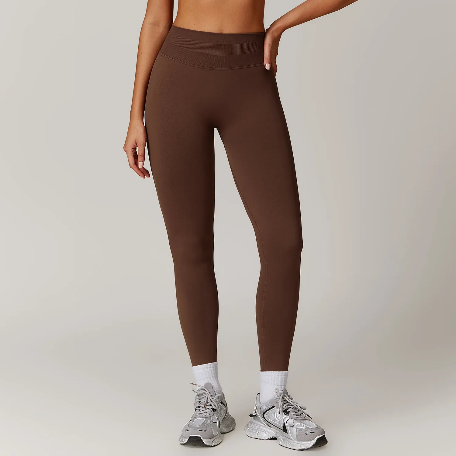 Seamless Scrunch Yoga Leggings — No T-Line, High Waist, Quick-Dry Activewear for Women