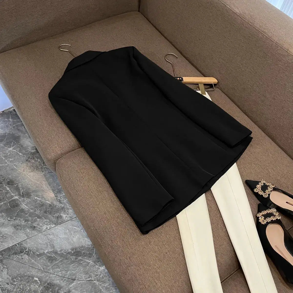 Crystal Rhinestone Blazer for Women – Single-Breasted Notched Collar Office Jacket Black Windia