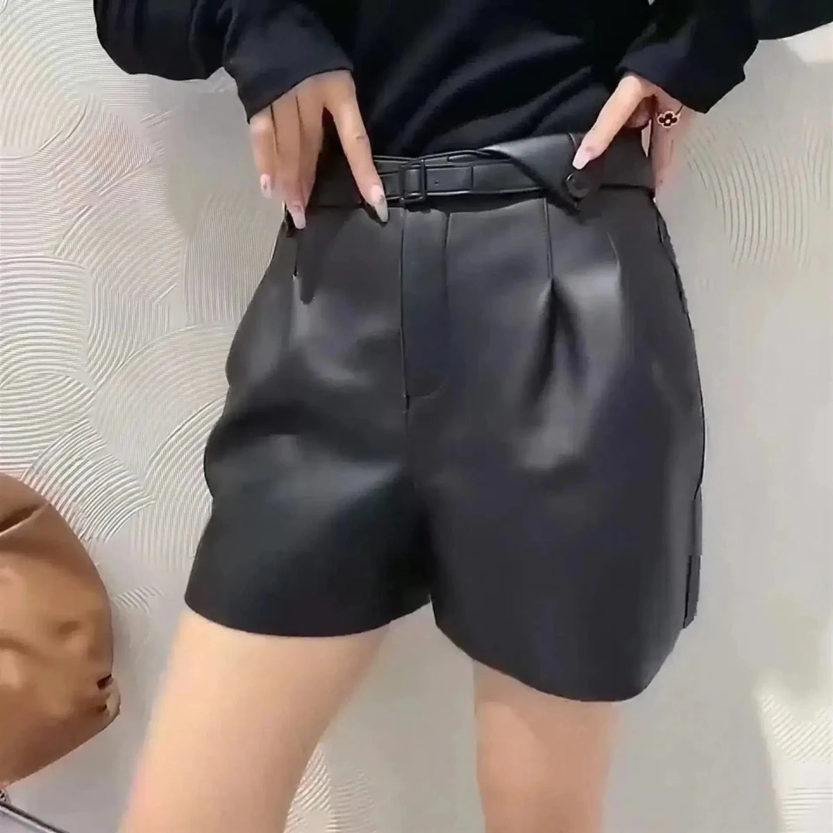 Women's High Waist Leather Shorts Wide Leg Shorts M Windia